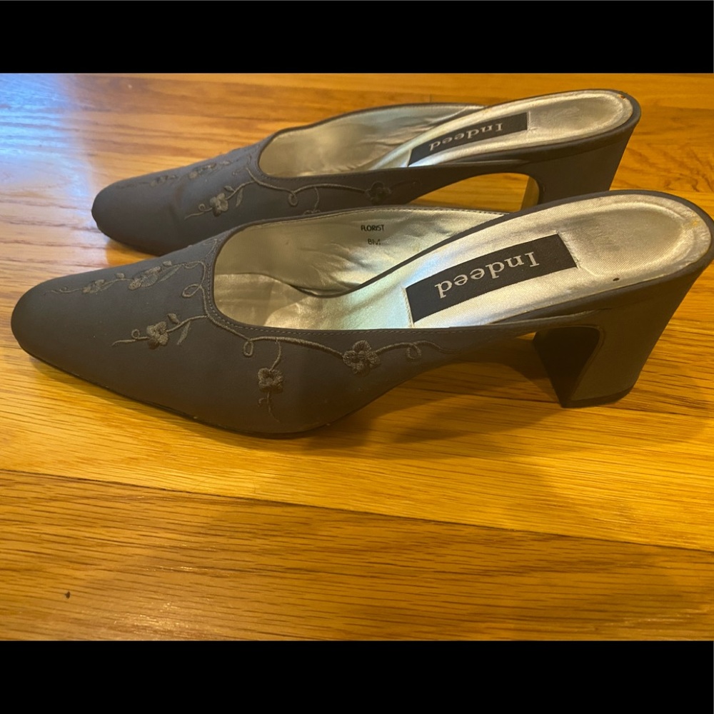These lovely shoes need a new home
